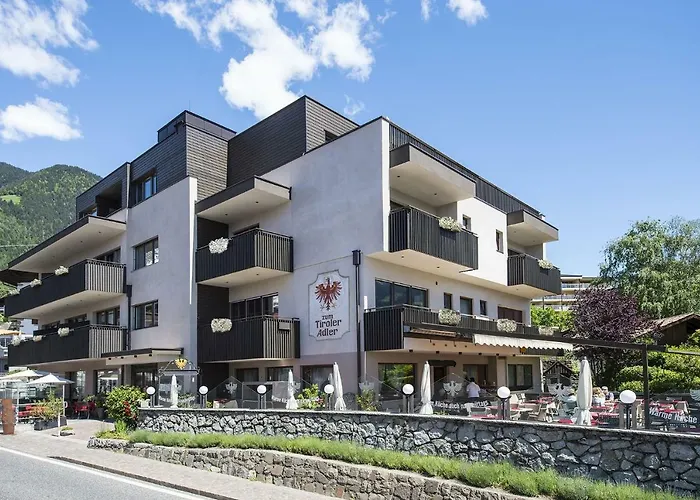 Hotel Zum Tiroler Adler
