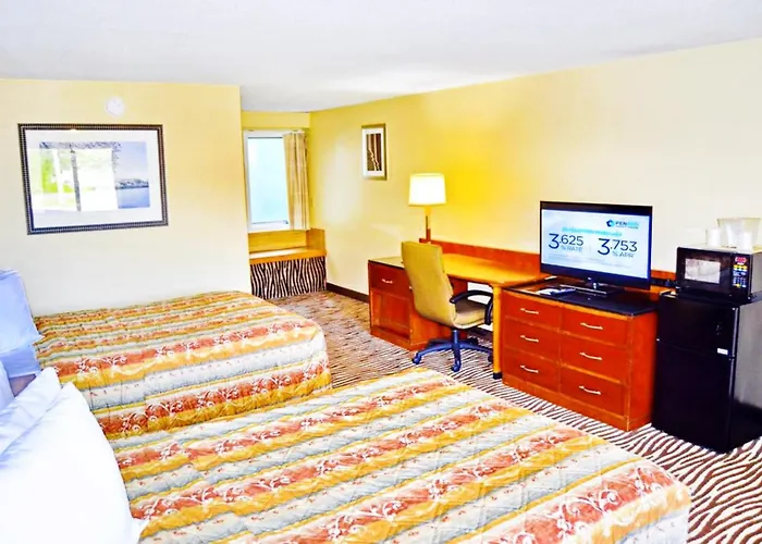 Flagship Inn & Suites