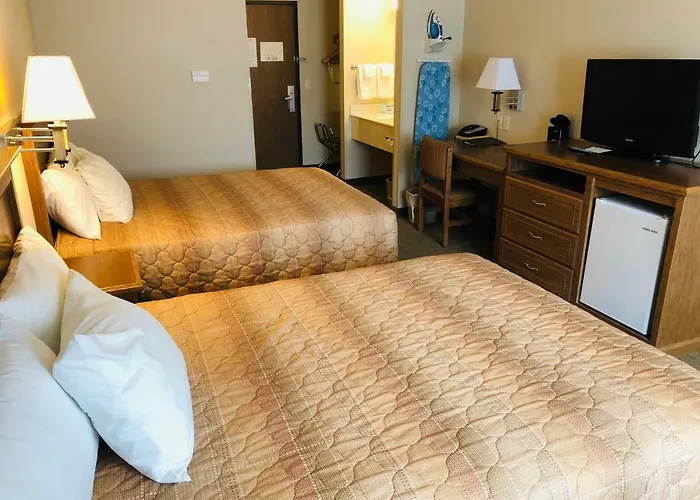 Shenandoah Inn & Suites