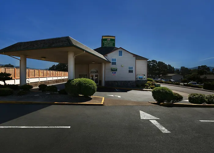 Paradise Inn & Suites At Lincoln City