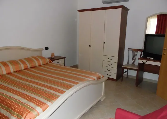 Hotel Coste Del Lago