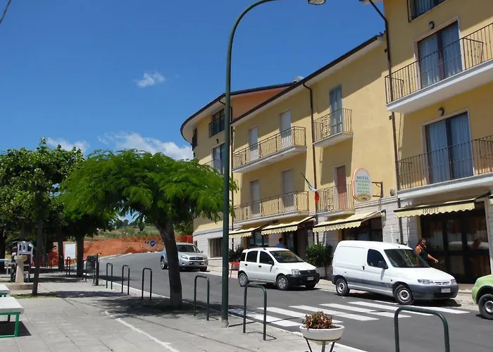 Hotel Coste Del Lago