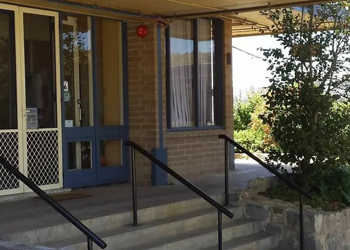 Lake Jindabyne Hotel