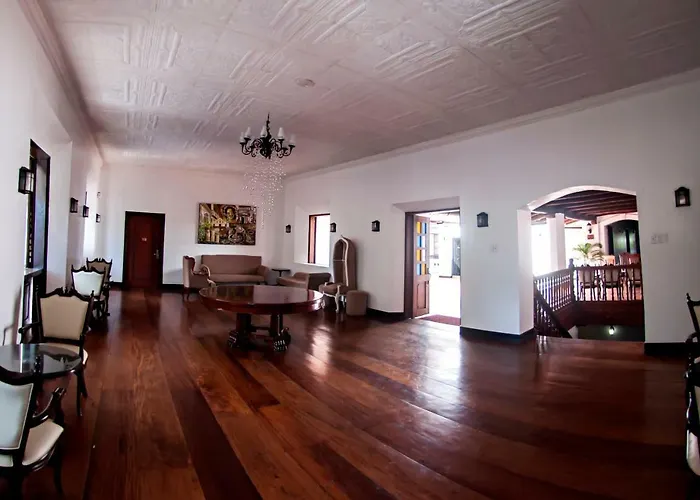 Vigan Plaza Hotel