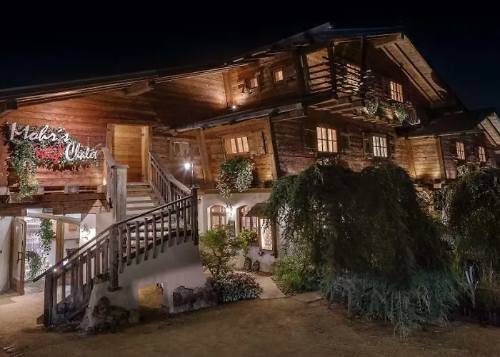 Mohrs Herzl Chalet