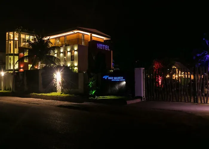 Red Mango Hotel And Apartments