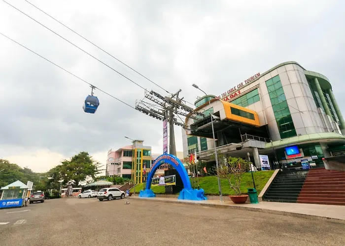 Marine Hotel & Apartment