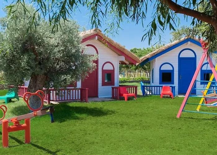Noah'S Ark Deluxe Hotel & Spa