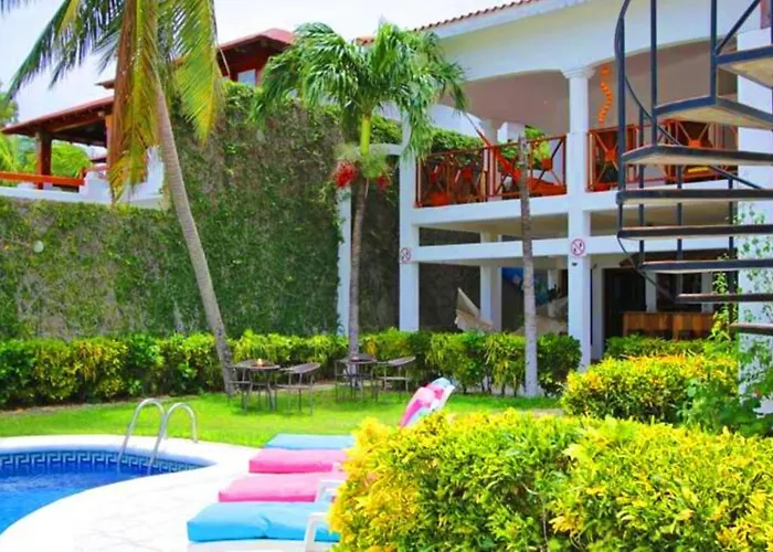 Hc Liri Hotel