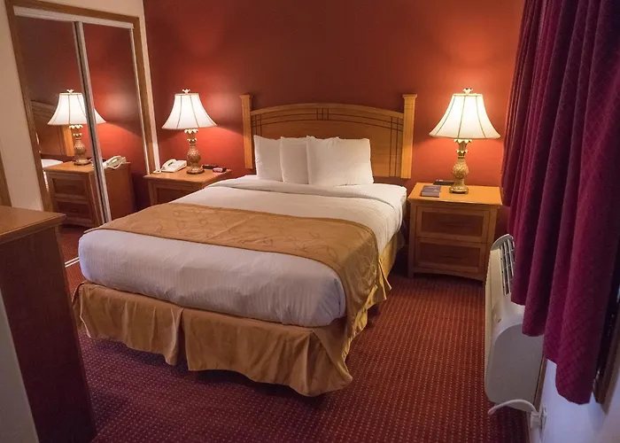 Shepherd Mountain Inn & Suites