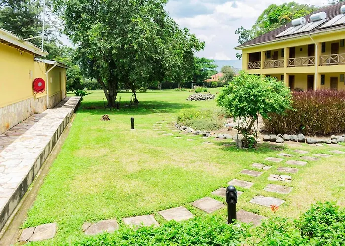 Mountains Of The Moon Hotel Fort Portal