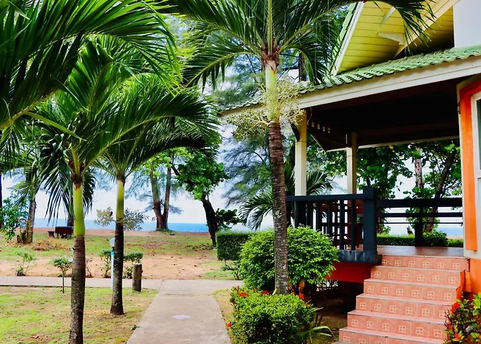 Lanta Palm Beach Resort , Beach Bungalow - Koh Lanta