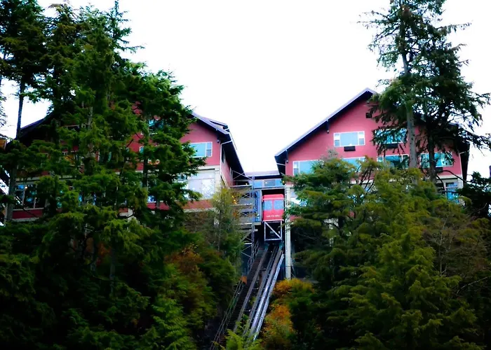 Cape Fox Lodge