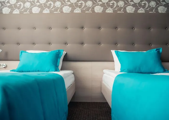 Hotel Versailles