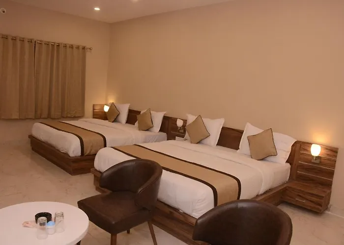 Hotel Bharat