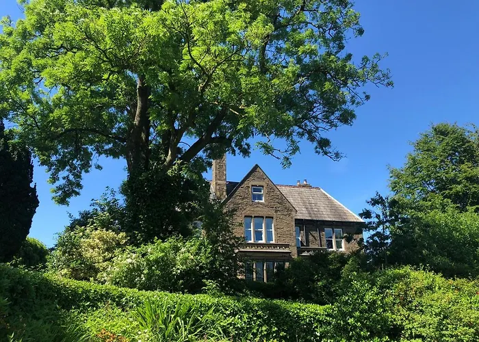 Ashmount Country House