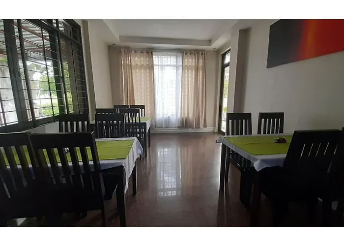 Adelaida Pensionne Hotel