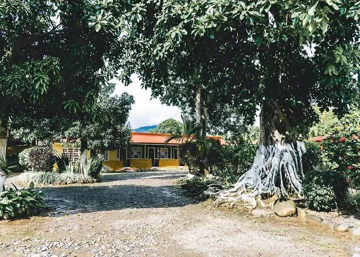Cabinas El Prado