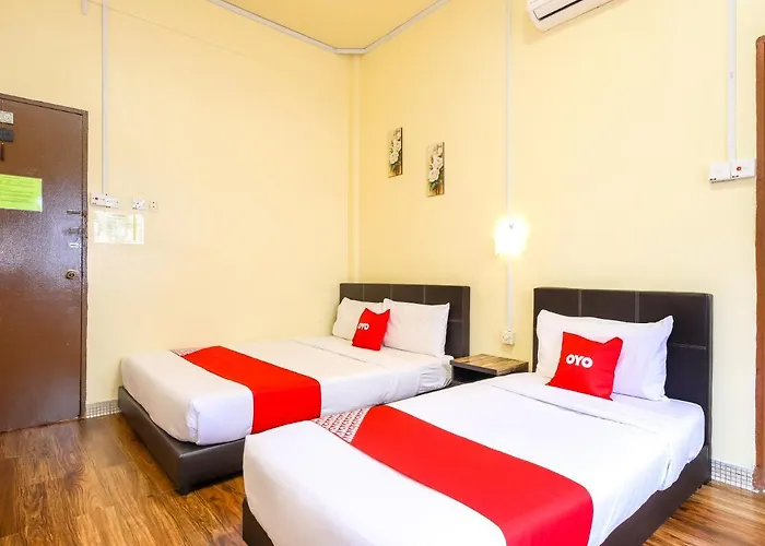 Oyo 703 Myra Hotel