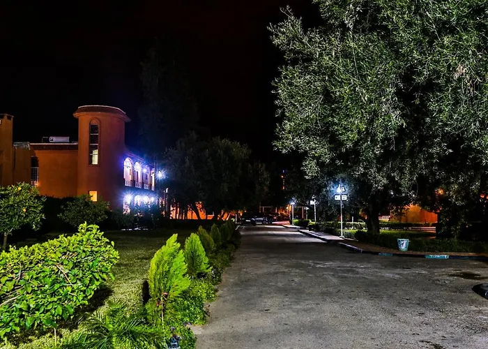 Hotel Al Bassatine