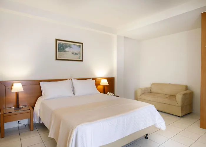 Hotel Ατηινα