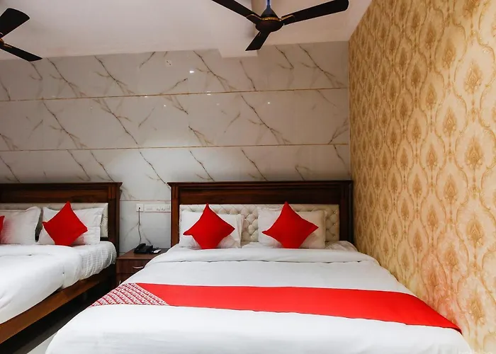 Ssk Greeen Palace Lodge