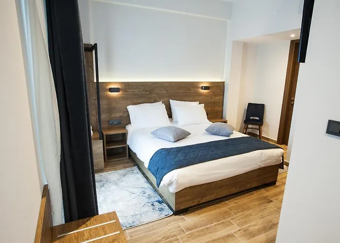 Trikala River House