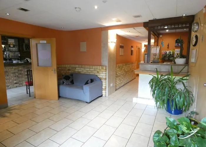 Hounslow Central Hotel