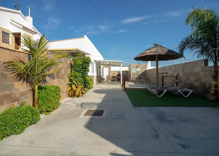 Villa Nueva Cascada - Casa Rustica Tu Casa En Conil