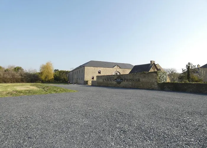 Hotel Restaurant Le Clos De L 'Ancien Pressoir