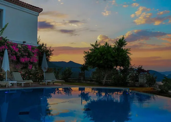 Swan Lake Hotel - Adult Only