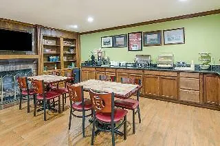 Econo Lodge Inn & Suites Southwest