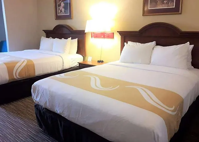 Days Inn & Suites By Wyndham Rehoboth Beach / Dewey