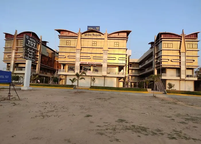 The Grand Takshak Hotel