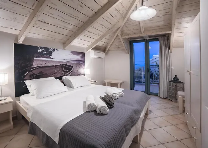 Pierros Hotel