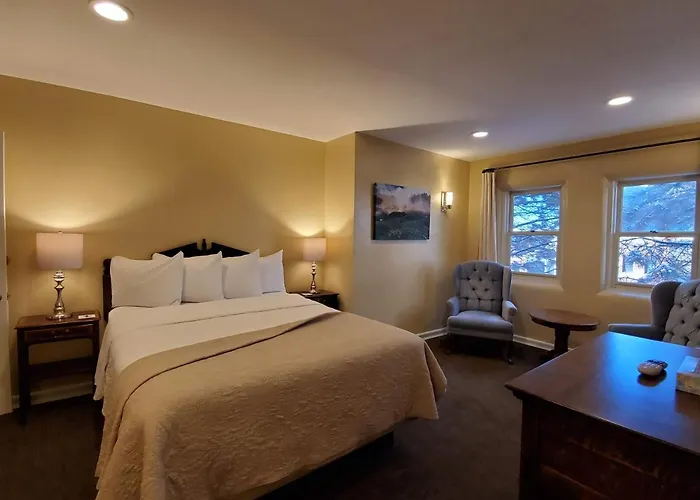Hotel Ouray - For 12 Years Old And Over (Adults Only)