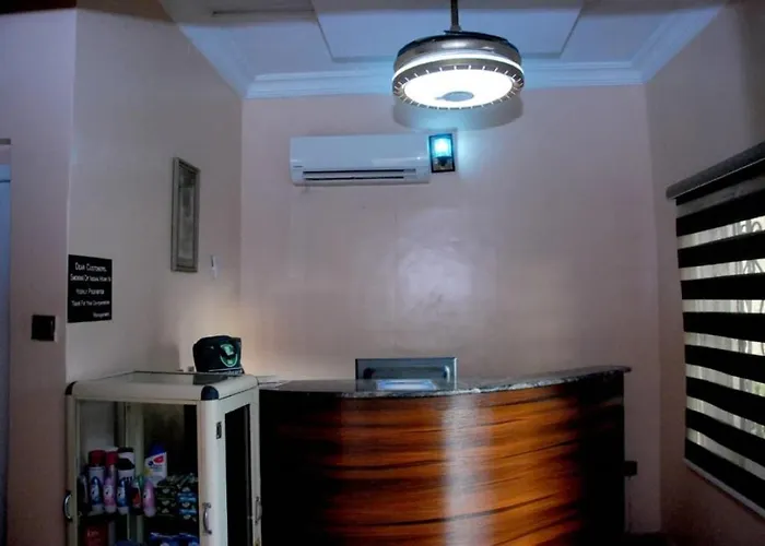 Ivon Suites