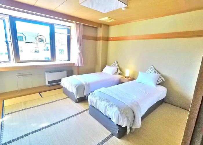 Red Fox Lodge Myoko