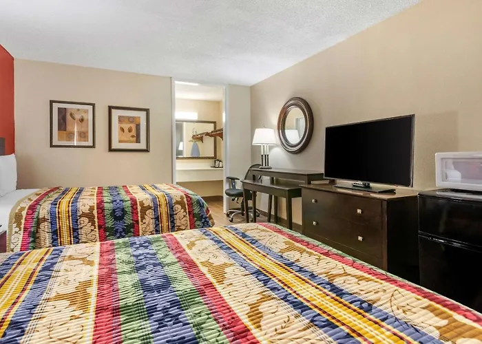 Clarion Inn Brunswick