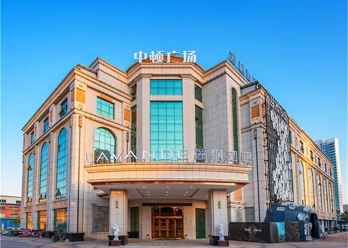 Lavande Hotel Jiangmen Golf Club