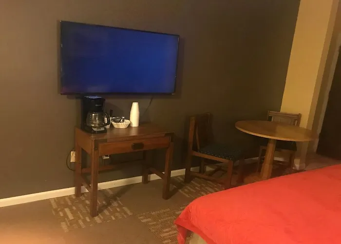 Oyo Hotel Cyril Ok Us-277