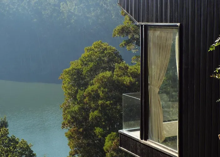 Pura Lodge