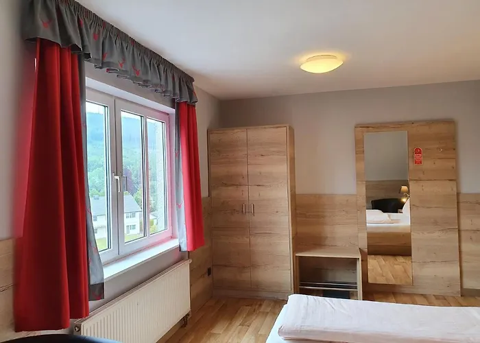 Hotel Bigger Hof - Wirtshaus Platzhirsch Am Jahnplatz