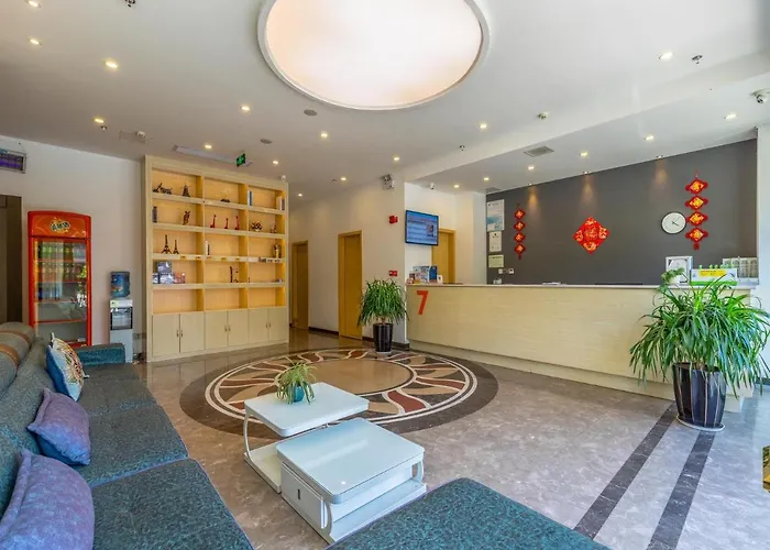7Days Premium Xichang Torch Plaza Qionghai Wetland Park Branch